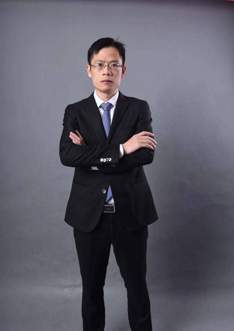 褚百胄 制作统筹负责人